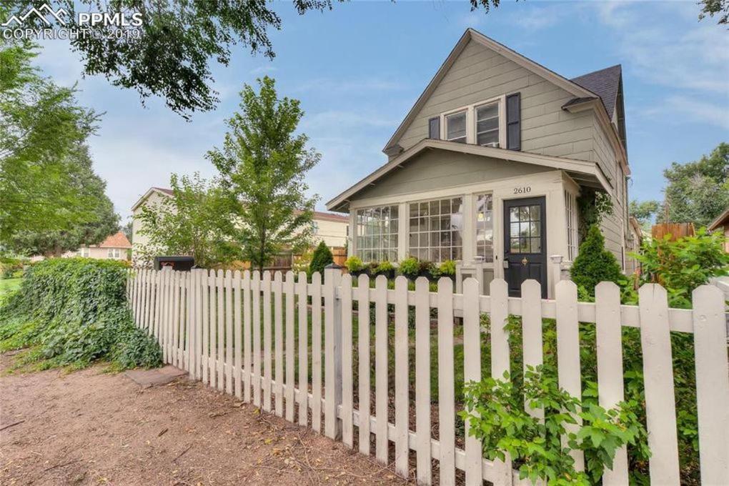 The Historic Blue Bird Cottage Colorado Springs Extérieur photo