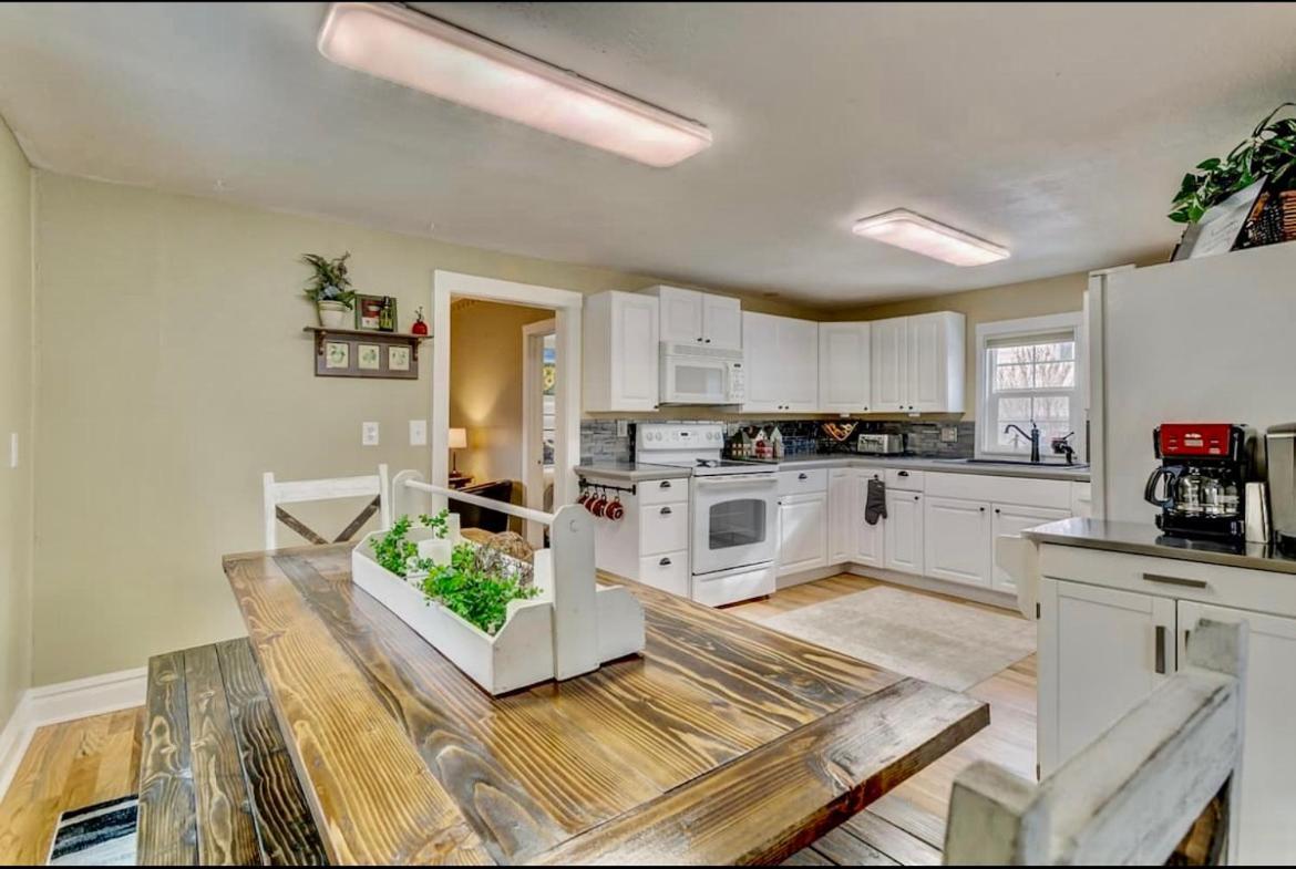 The Historic Blue Bird Cottage Colorado Springs Extérieur photo