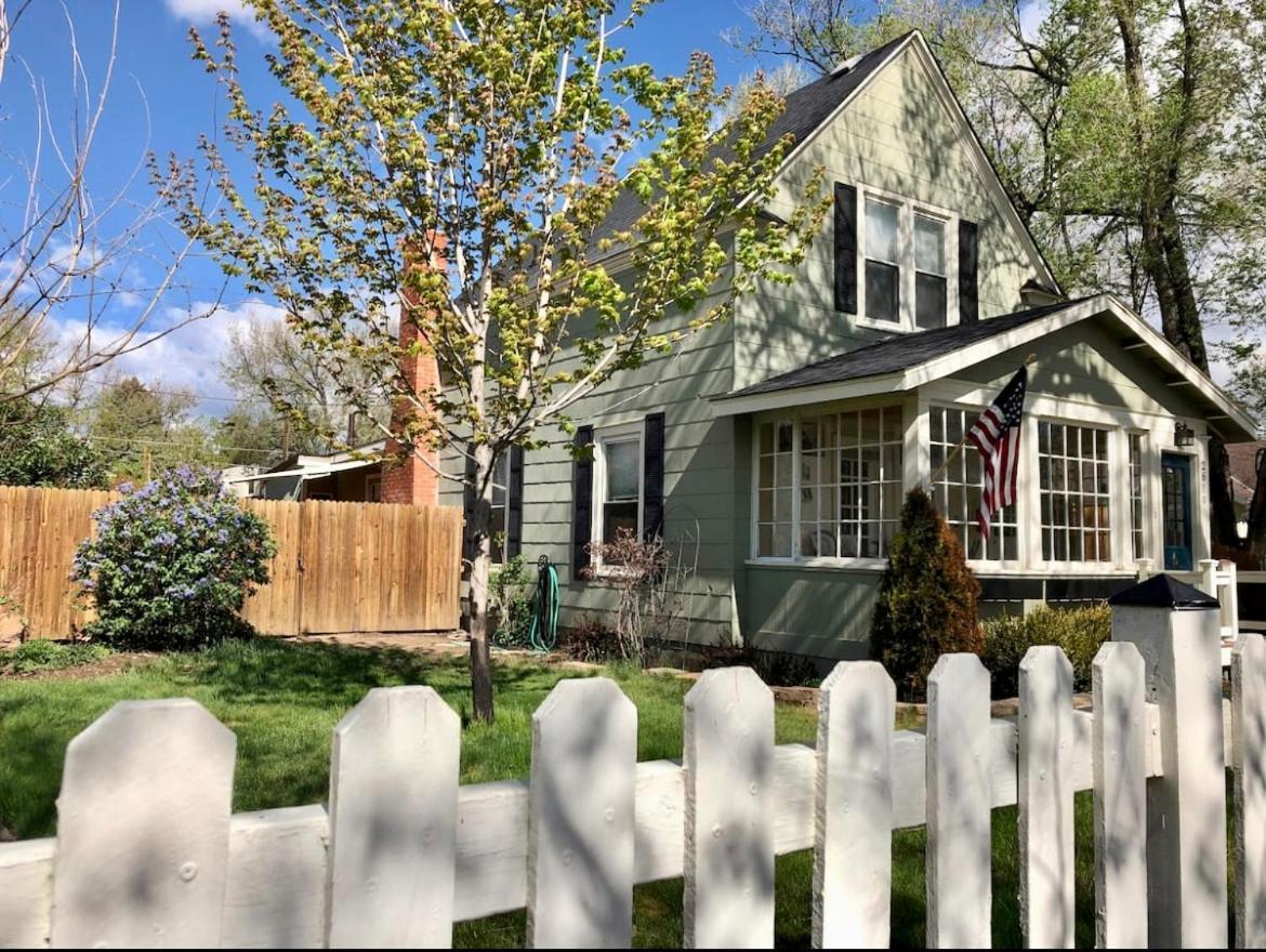 The Historic Blue Bird Cottage Colorado Springs Extérieur photo